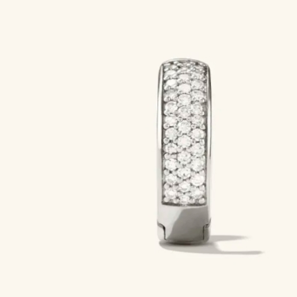 Mejuri Jewelry - Single Pavé Diamond Bold Huggie Hoops